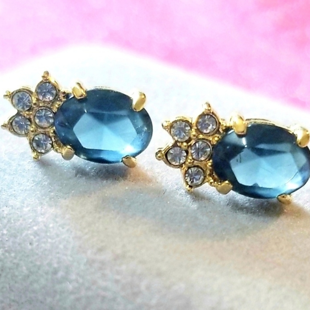 Morgan Taylor Blue Sapphire Glass Pierced Earrings Gift Ready NEW Vintage